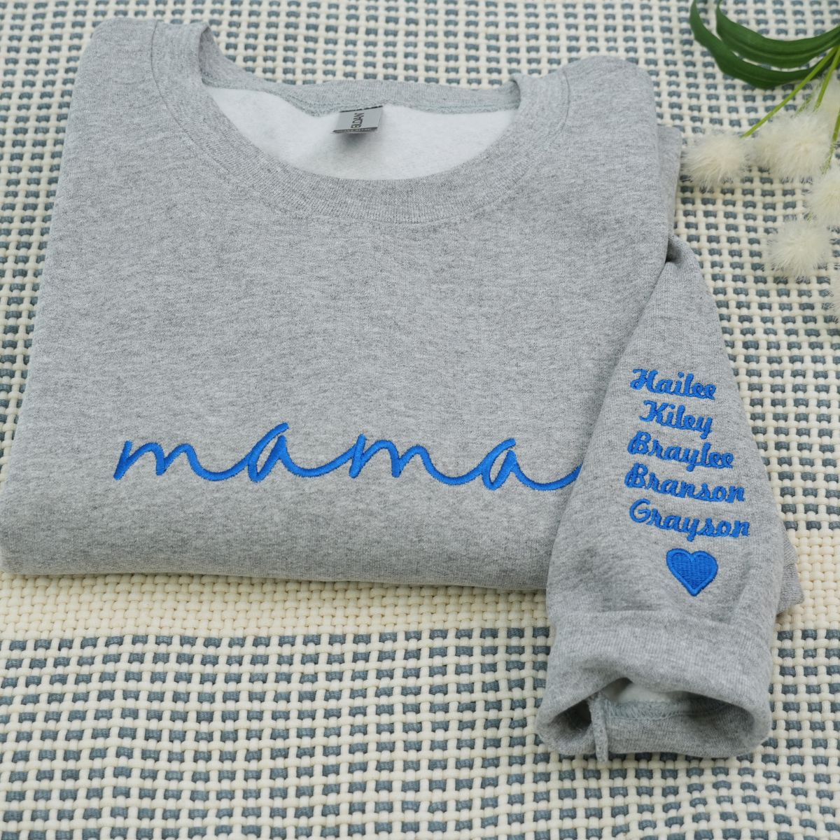 Custom Embroidered Mama Sweatshirt & Hoodie with Kids Names on Sleeve – Perfect Mother’s Day Gift